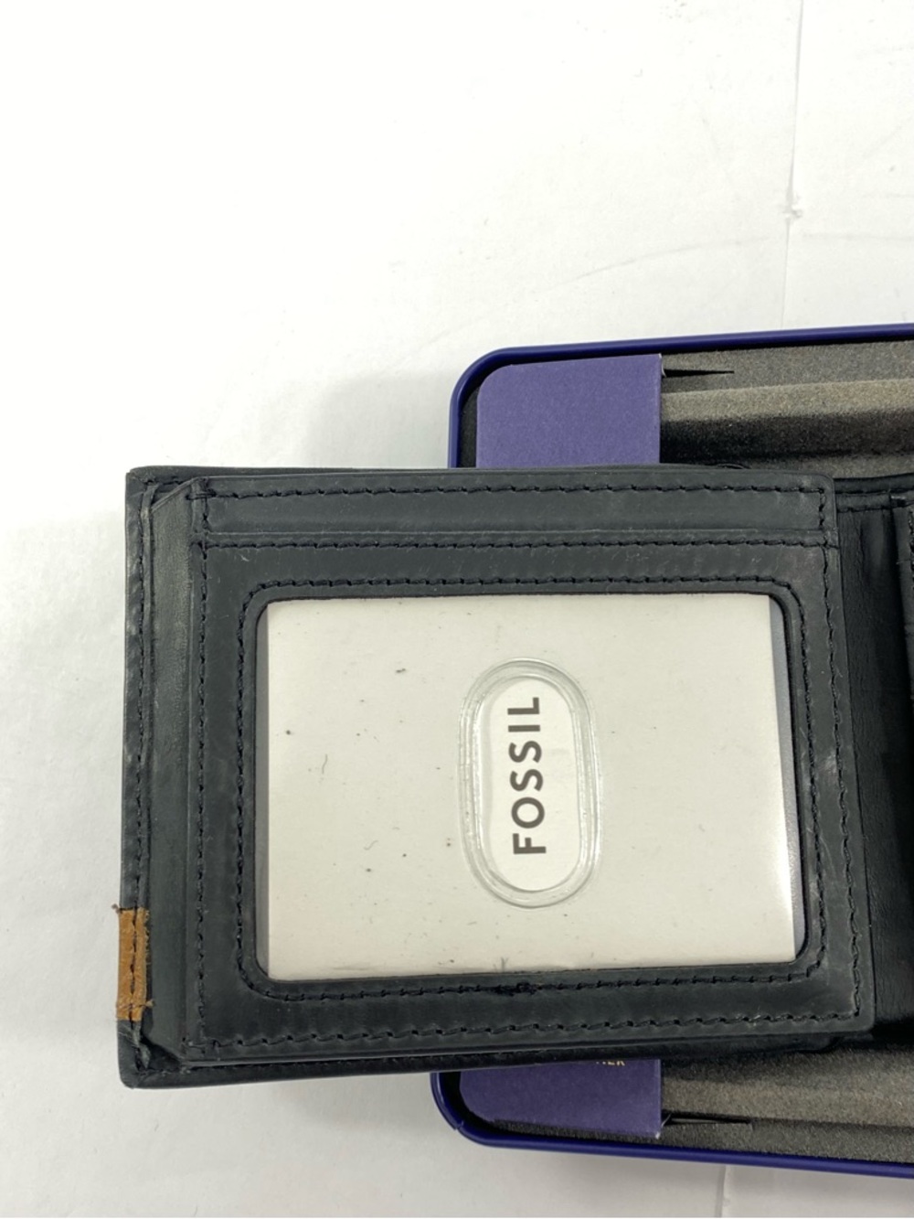 Fossil Classic Men's Black & Tan Genuine Leather Bifold With Flip ID Wallet NWT - Picture 6 of 13